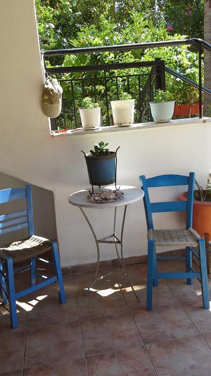 Mylonas Rooms Pandokrátor Eksteriør billede